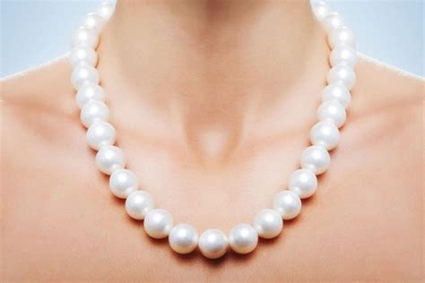 History and Significance of Pearl Collar Shirts