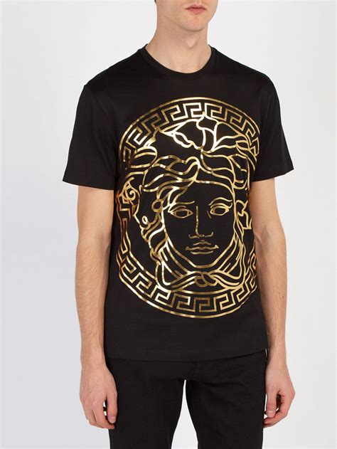 History of the Versace Black T-Shirt