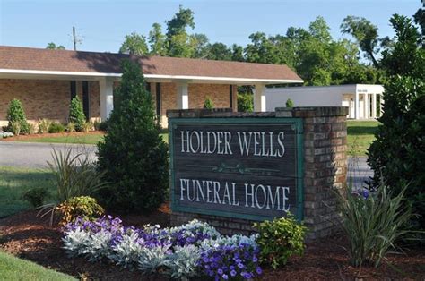 Holder Wells Funeral Home in Moss Point: Providing Comfort and Support in Times of Loss