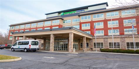 Holiday Inn Express Columbus Airport: Your Gateway to Comfort and Convenience