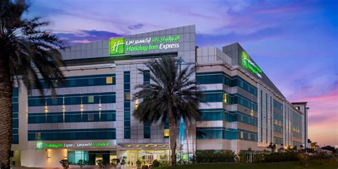 Holiday Inn Express Dubai Airport: Your Gateway to a Seamless Travel Experience