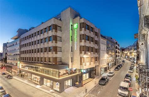 Holiday Inn Express Porto City Centre: 5 Reasons to Stay in the Heart of Porto