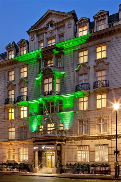 Holiday Inn London Oxford Circus: A Staycation Destination for Everyone