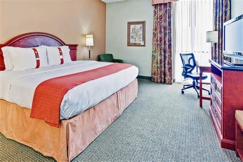 Holiday Inn Memphis-Univ of Memphis: A True Getaway for Work and Play!