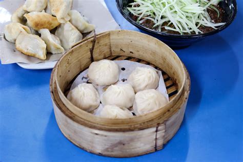 Hong Peng La Mian Xiao Long Bao: 7 Wonders of Northern Chinese Cuisine