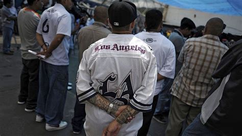 Hoodstargangsta: The Rise and Impact of Street Gangs in Urban America