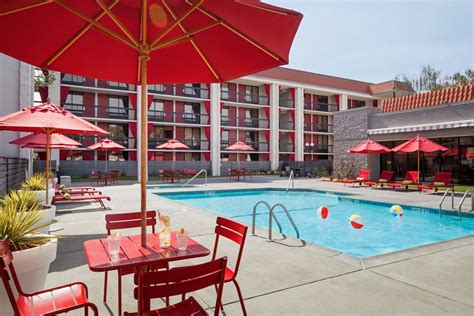 Hotels Near Levi's Stadium Santa Clara CA: 5 Star Accommodations Under $200