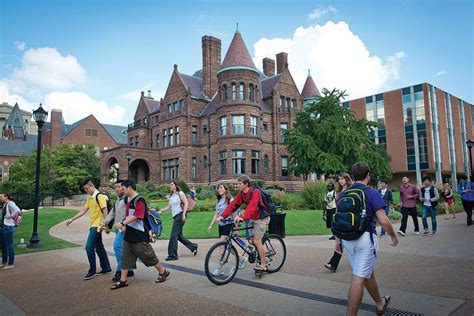 Hotels Near SLU Campus: A Comprehensive Guide for Students and Visitors