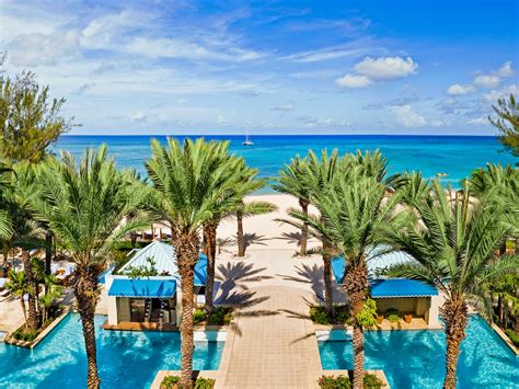 Hotels on Seven Mile Beach: Grand Cayman's Coastal Paradise