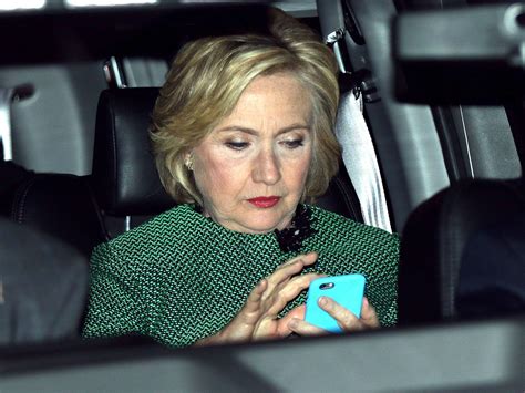 How Hillary Clinton Uses Twitter