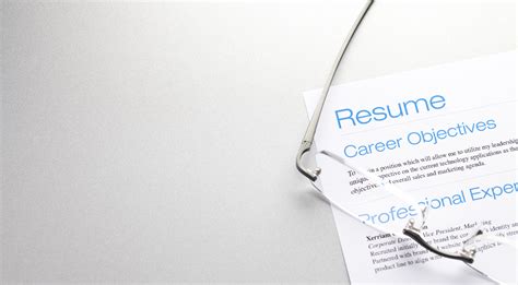 How Many Pages Should a Resume Be: The Ultimate Guide