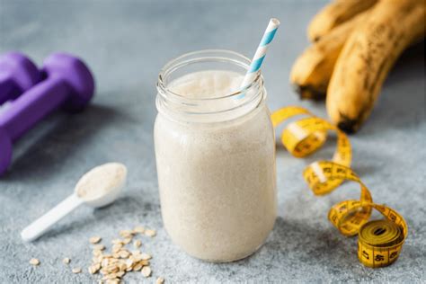 How Often to Drink Protein Shakes to Gain Weight in 2025