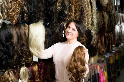 How Online Wigs Stores are Revolutionizing the Hair Extension Industry