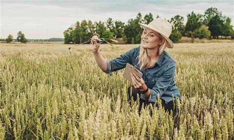 How jolene.farmgirl is Changing the Game for Farmers