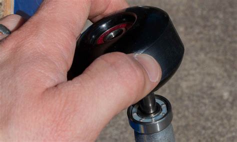 How to Choose the Right Bearings and Wheels for Your Skateboard