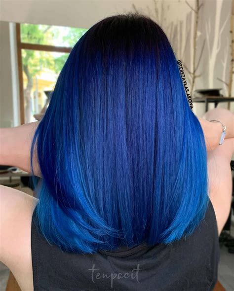 How to Choose the Right Blue Hair Dye for You