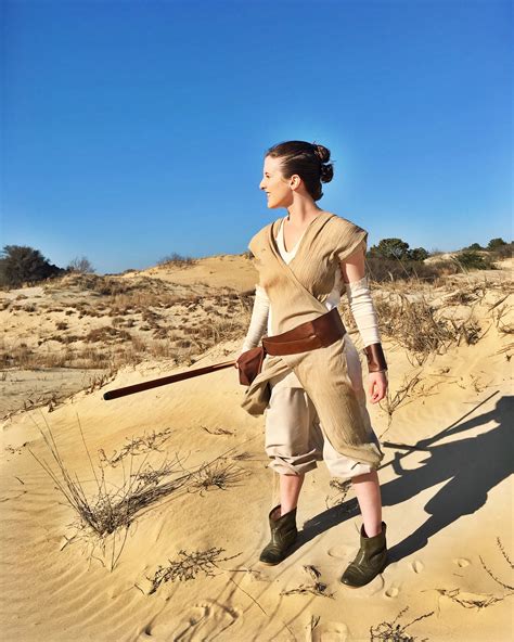 How to Create Your Own Rey Star Wars Halloween Costume