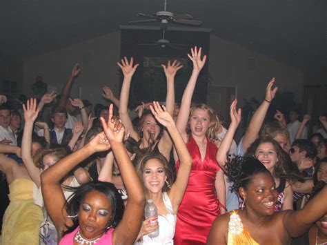 How to Get Invited to High School Parties: The Ultimate Guide