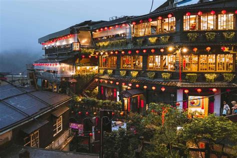 How to Get to Jiufen from Taipei in 2025: The Ultimate Guide