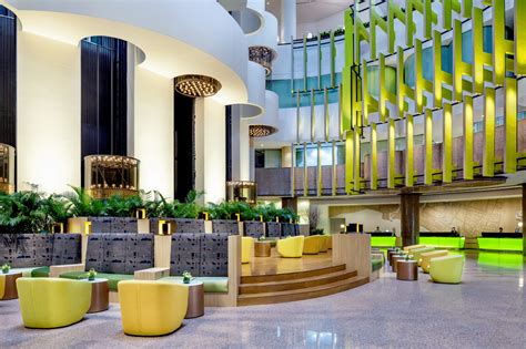 How to Go to Holiday Inn Atrium Singapore by MRT in 9 Easy Steps