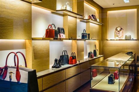 How to Start a $100,000 Luxury Consignment Store