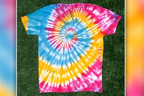 How to Tie Dye a T-Shirt