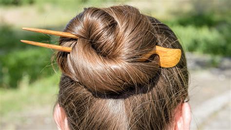 How to Use the Bun it Hair Accessory