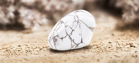 Howlite Properties: Unveiling the Treasures of This Serene Gemstone