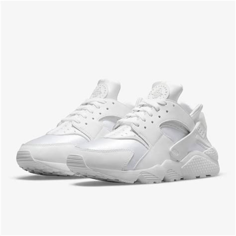 Huarache Sneakers: Beyond Comfort and Style: A Comprehensive Guide to Innovation and Versatility