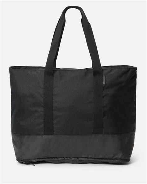 Hurley Beach Tote: The Perfect Summer Companion for Stylish and Functional Hauling