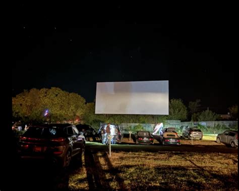 Hwy 18 Outdoor Theatre: Enjoy Cinema Under the Stars