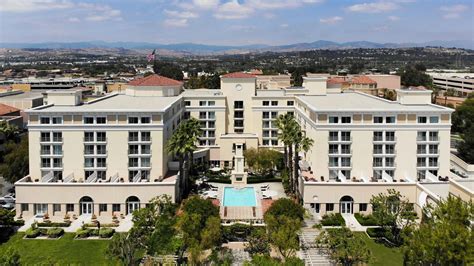 Hyatt Regency Valencia CA: An Overview