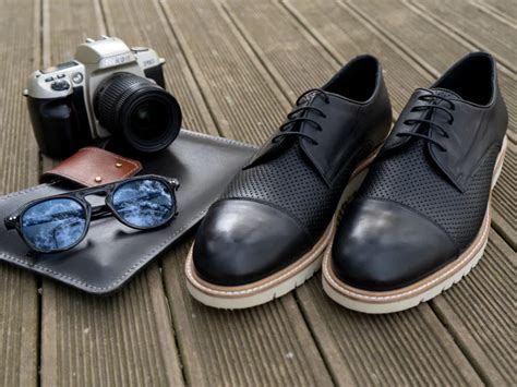 Hybrid Dress Shoes: The Perfect Fusion for Modern Professionals