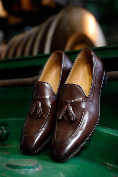 Iconic Classic Shoes: A Timeless Investment for Style and Comfort