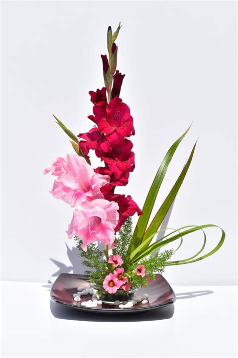 Ikebana The Art of Arranging Flowers PDF