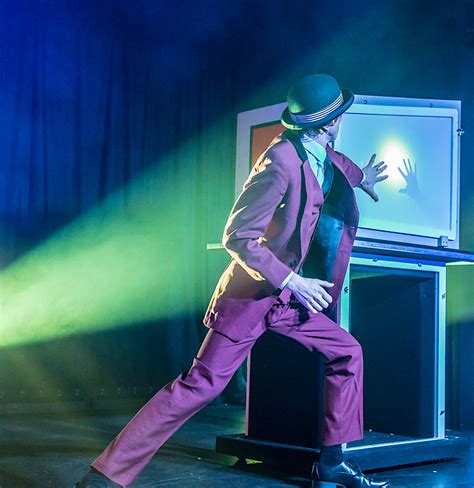 Illusionist Videos: A Glimpse into the Extraordinary