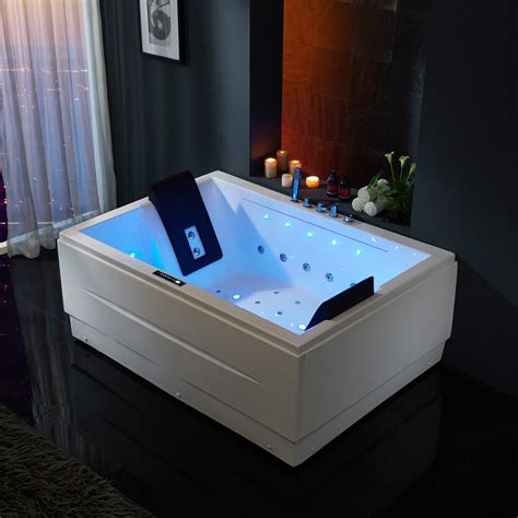 Immerse Yourself in Luxury: Whirlpool Bathtubs with Therapeutic Jets