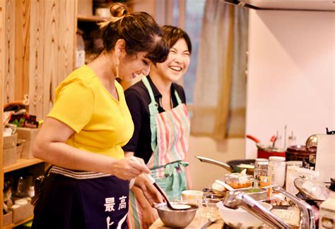 Immerse Yourself in the Culinary Art of Japan: A Comprehensive Guide to Japanese Cooking Classes in Singapore