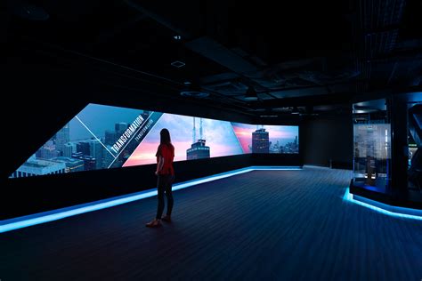 Immersive Chicago Experience: