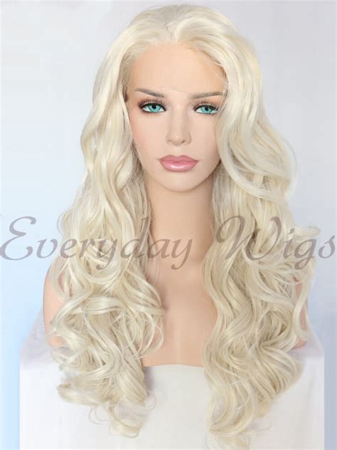 Incredible Blonde Wavy Long Synthetic Wigs: A Mane Event for 2025 and Beyond