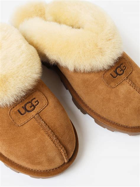 Indulge in Comfort and Warmth: The Ultimate Guide to Women's UGG Slippers