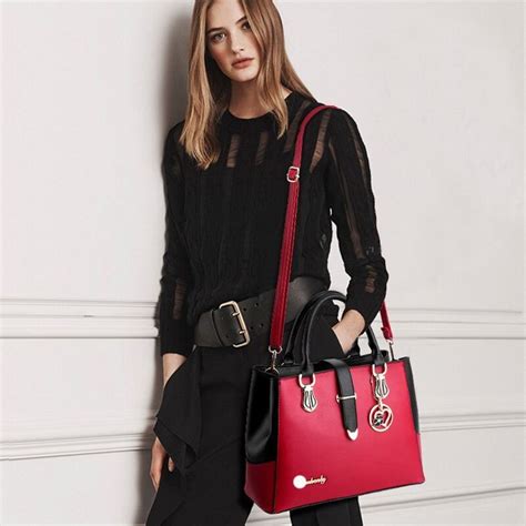 Indulge in Versatility and Style: The Allure of the Chloé Purse Tote