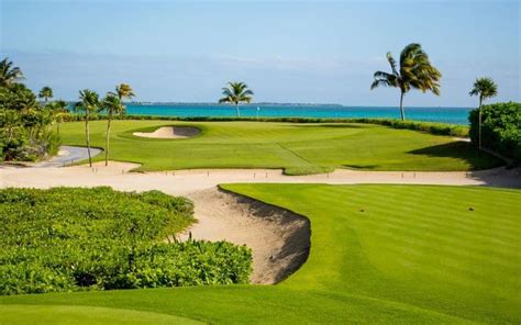 Indulge in World-Class Golfing Facilities