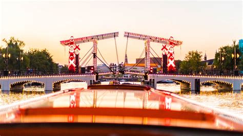 Indulge in an Unforgettable Amsterdam Canal Dinner Cruise: A Culinary and Scenic Delight