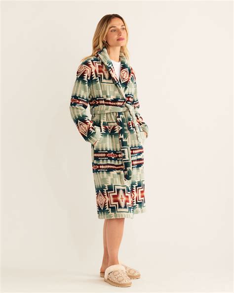 Indulge in the Unparalleled Comfort of a Pendleton Wool Robe