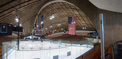 Ingalls Ice Rink: A Frozen Oasis in the Heart of Chicago