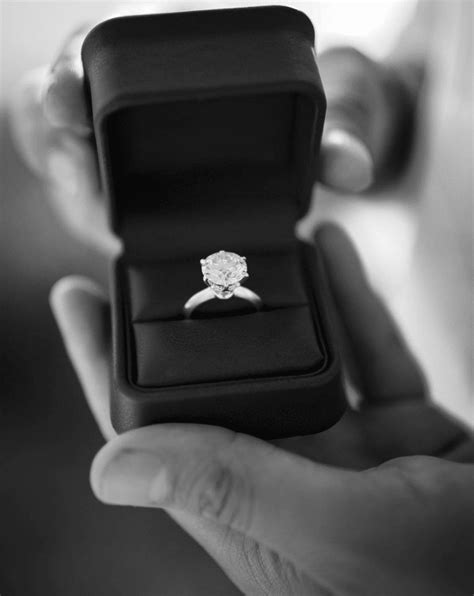 Insurance for Engagement Rings: The Ultimate Guide to Protecting Your Precious Possession