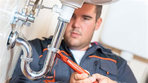 Insurance for Plumbers: Your 101 Guide to Essential Protection