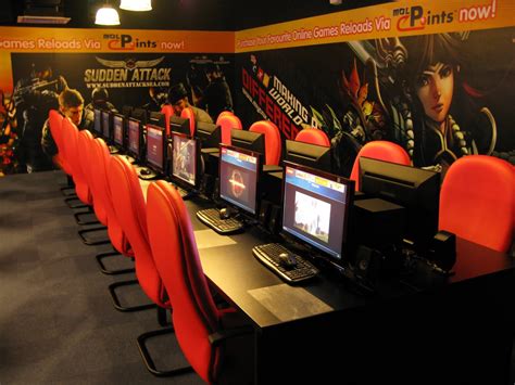 Internet Cafe Near Me: The Ultimate Gaming Destination