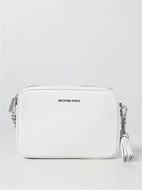 Introducing the Michael Kors White Crossbody: Timeless Elegance for the Modern Woman